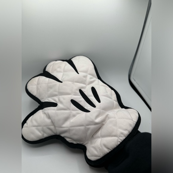 Disney Mickey Oven Mitt Mickey Mouse Glove - Picture 4 of 4